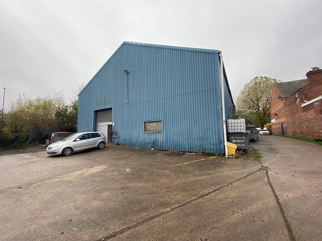Dudley Road, Brierley Hill, 32 - 34