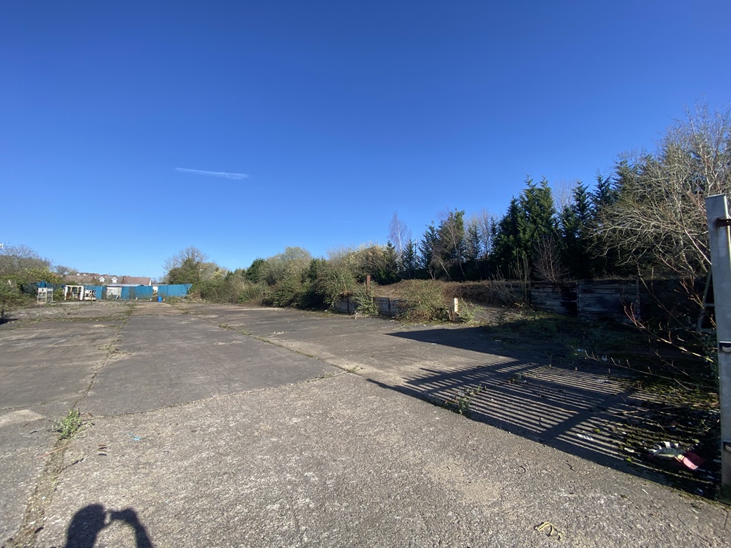Hewell Road, Redditch - Yard and Premises