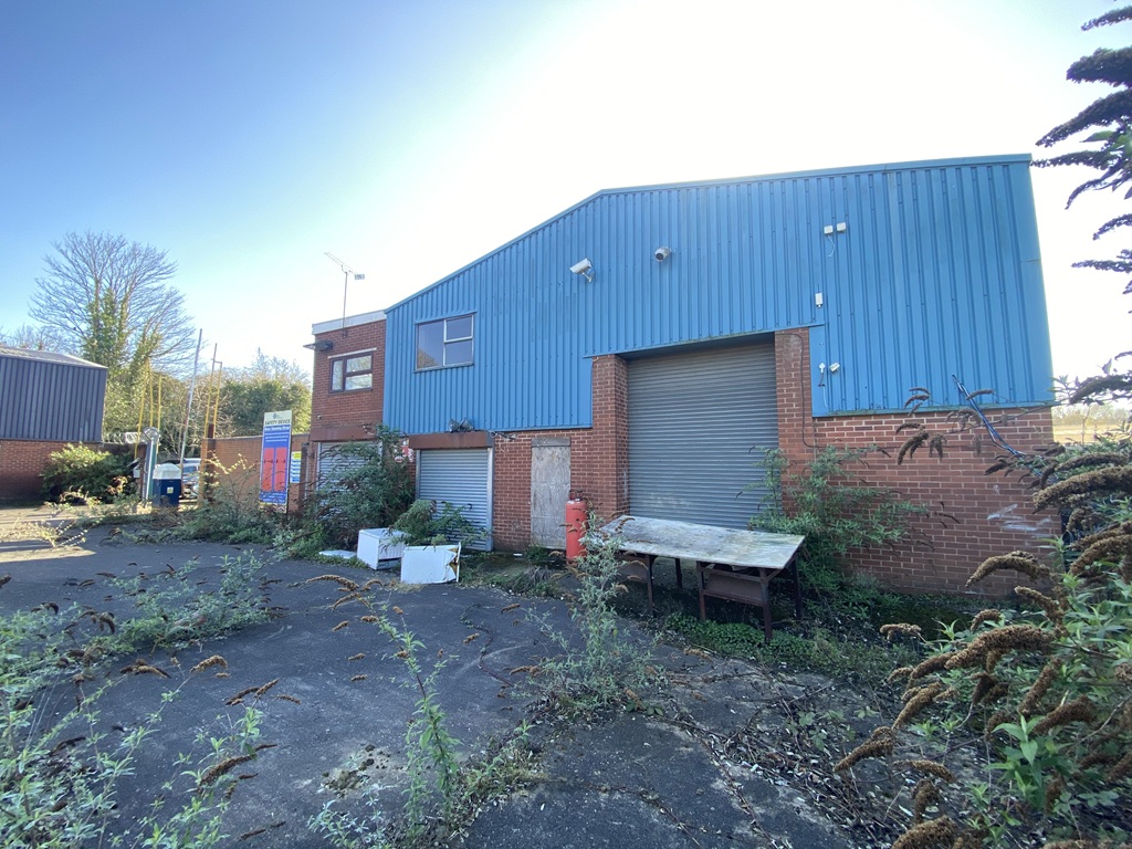Hewell Road, Redditch - Yard and Premises