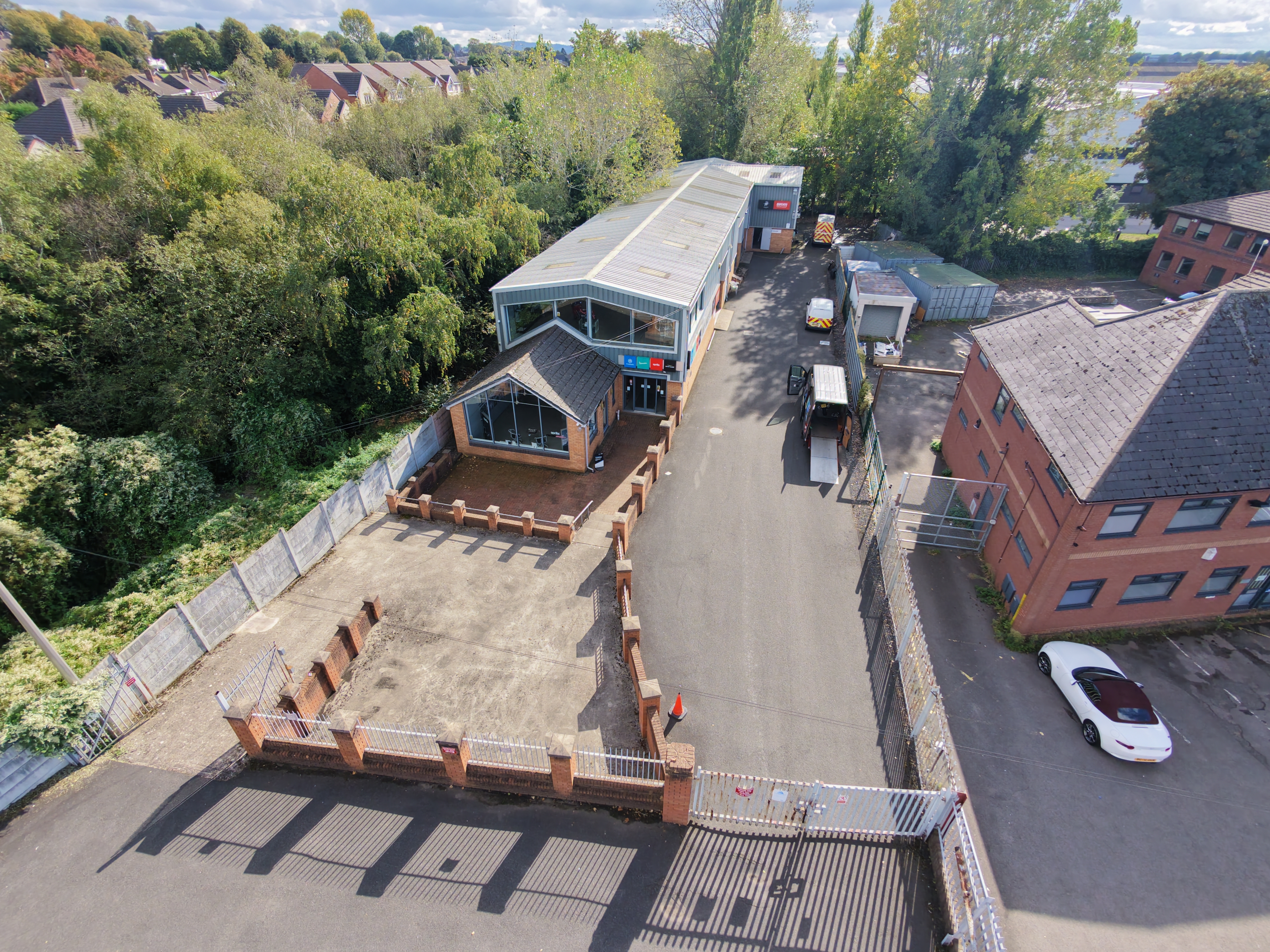 High Street, Pensnett - 20