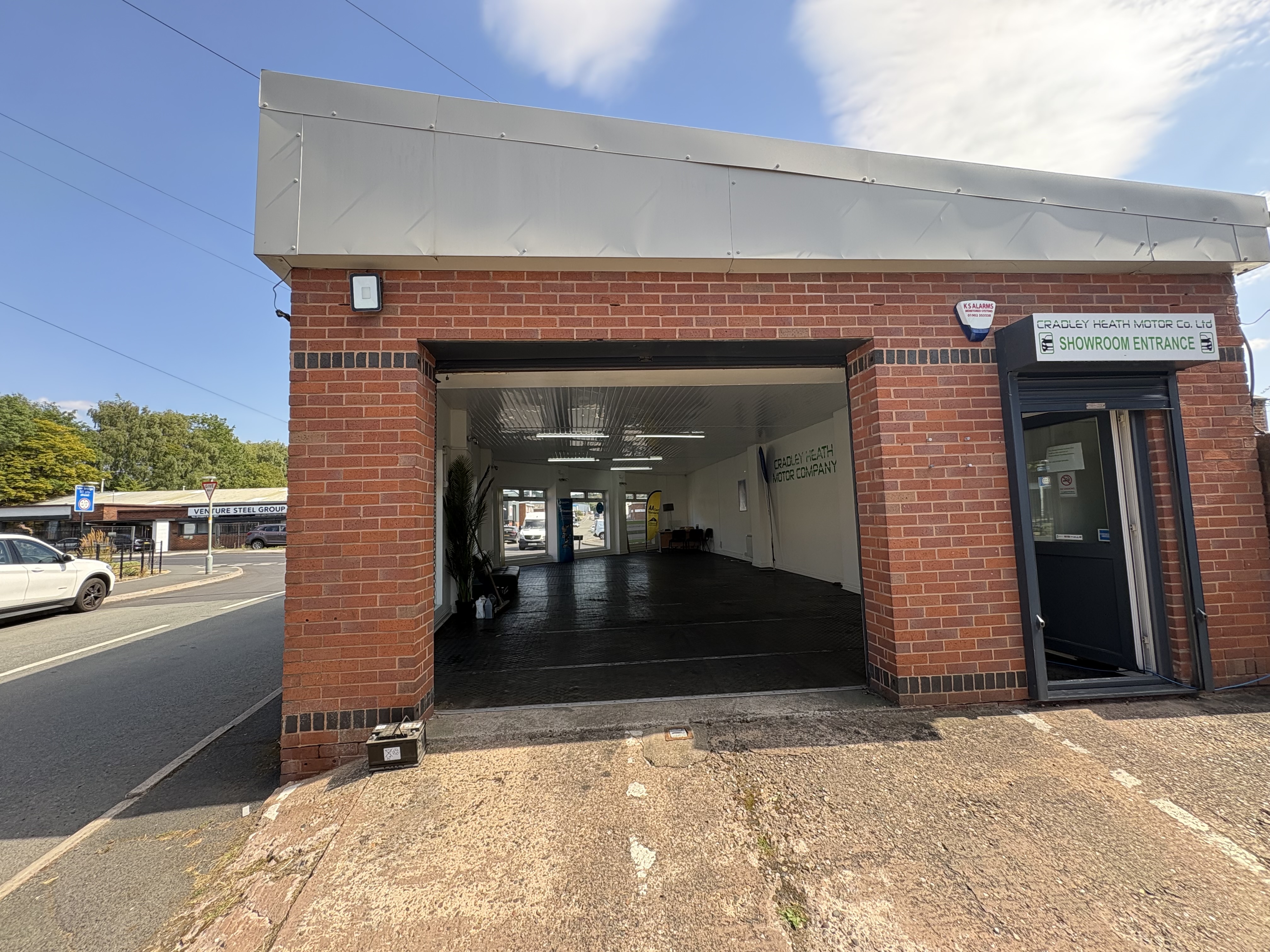 Woods Lane, Cradley Heath - 1A & 1B