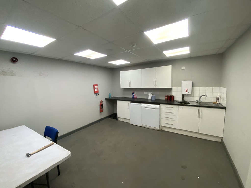 Wulfrun Trading Estate, Wolverhampton - Unit 6